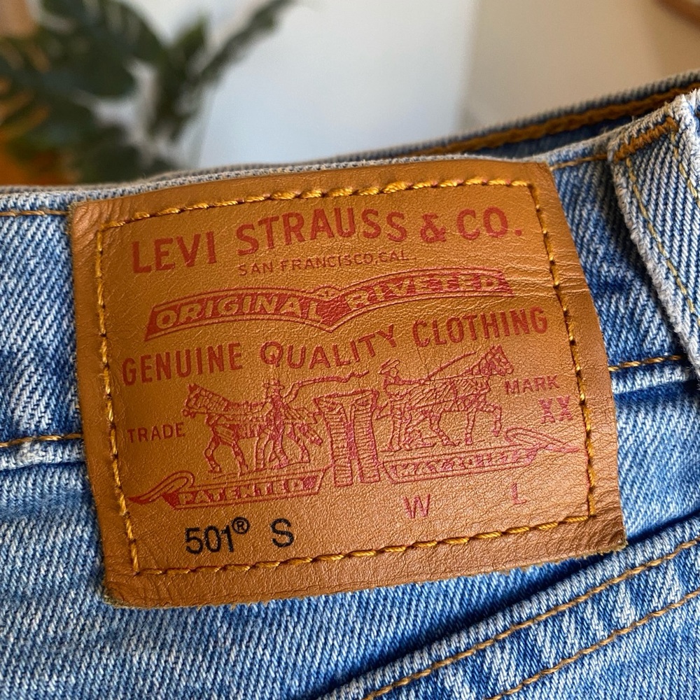 Levi’s button fly 501 ladies jeans
